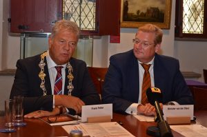 Minister Ard van der Steur bezoekt Bergen op Zoom