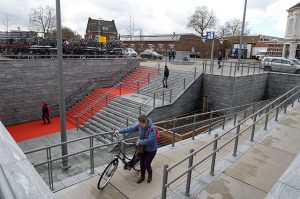 Vernieuwde tunnel station Bergen op Zoom geopend (360° video)