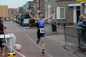 Meer dan 200 enthousiaste deelnemers aan de 3e Run Bike Run in Hoogerheide